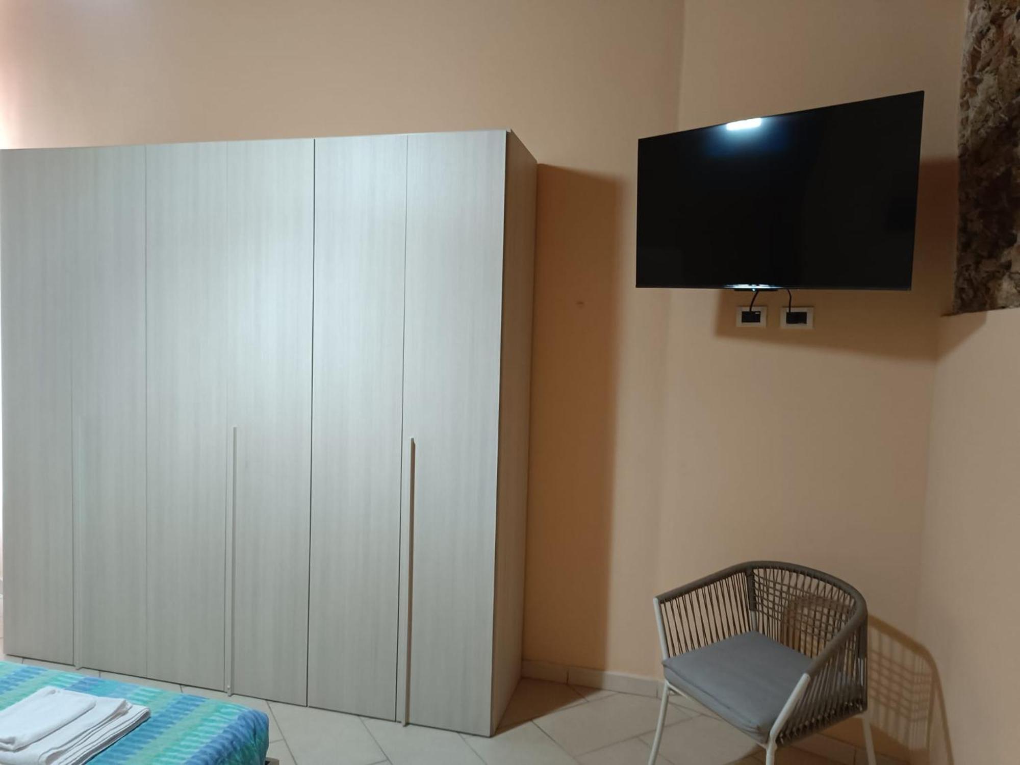 Appartamento Centro Citta Free Private Car Parking Ливорно Экстерьер фото